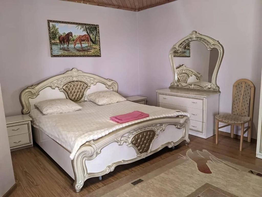 Отель В Гостях на Иссык-Куле Чолпон-Ата Экстерьер фото